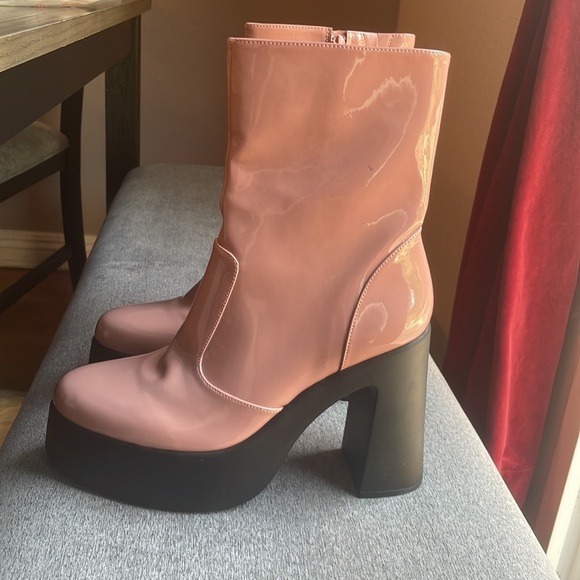 EUC WOMENS GB PINK PLATFORM BOOTS 10M - Picture 4 of 14